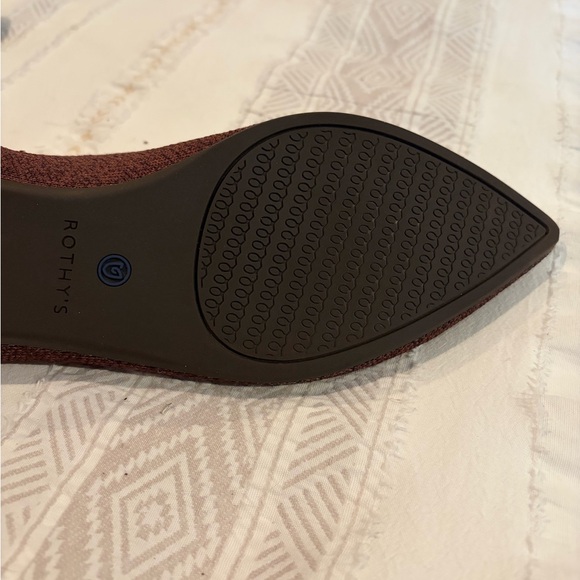 RETIRED PATTERN! Rothy’s Truffle Python Point flat (size 8.5) - Picture 4 of 6